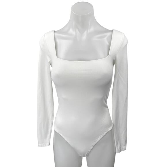 Aritzia Babaton White Long Sleeve Stretch Square Neck Bodysuit Top Size S - Picture 1 of 4